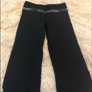 Black Lululemon capris